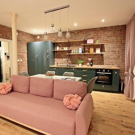 Apartman Michelangelo In The Centar Of Supetar Exteriér fotografie