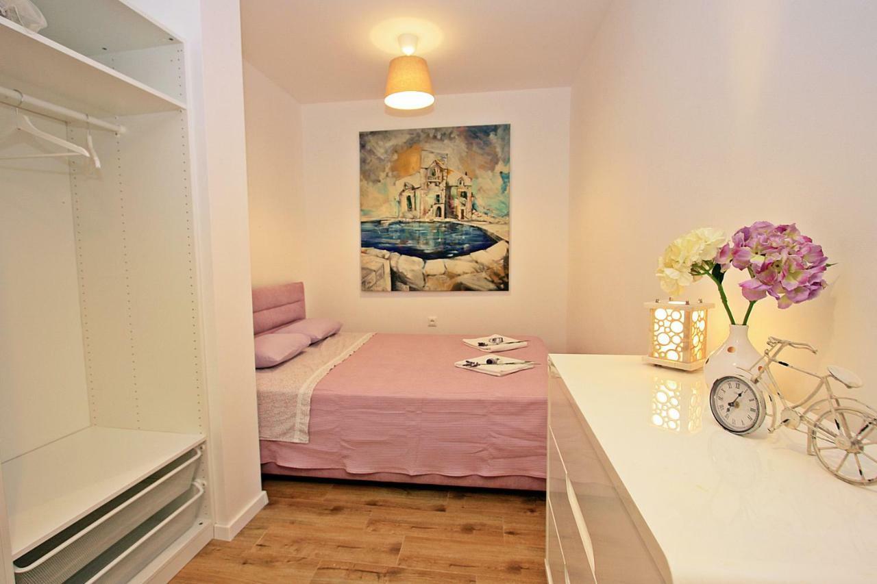 Apartman Michelangelo In The Centar Of Supetar Exteriér fotografie