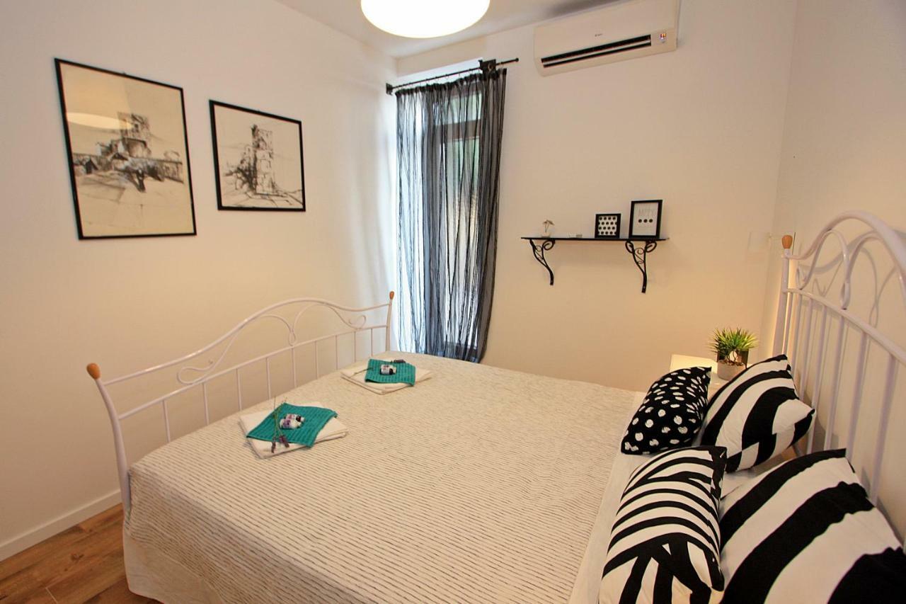 Apartman Michelangelo In The Centar Of Supetar Exteriér fotografie